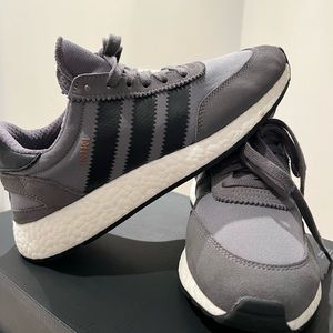 Adidas INIKI casual running shoe